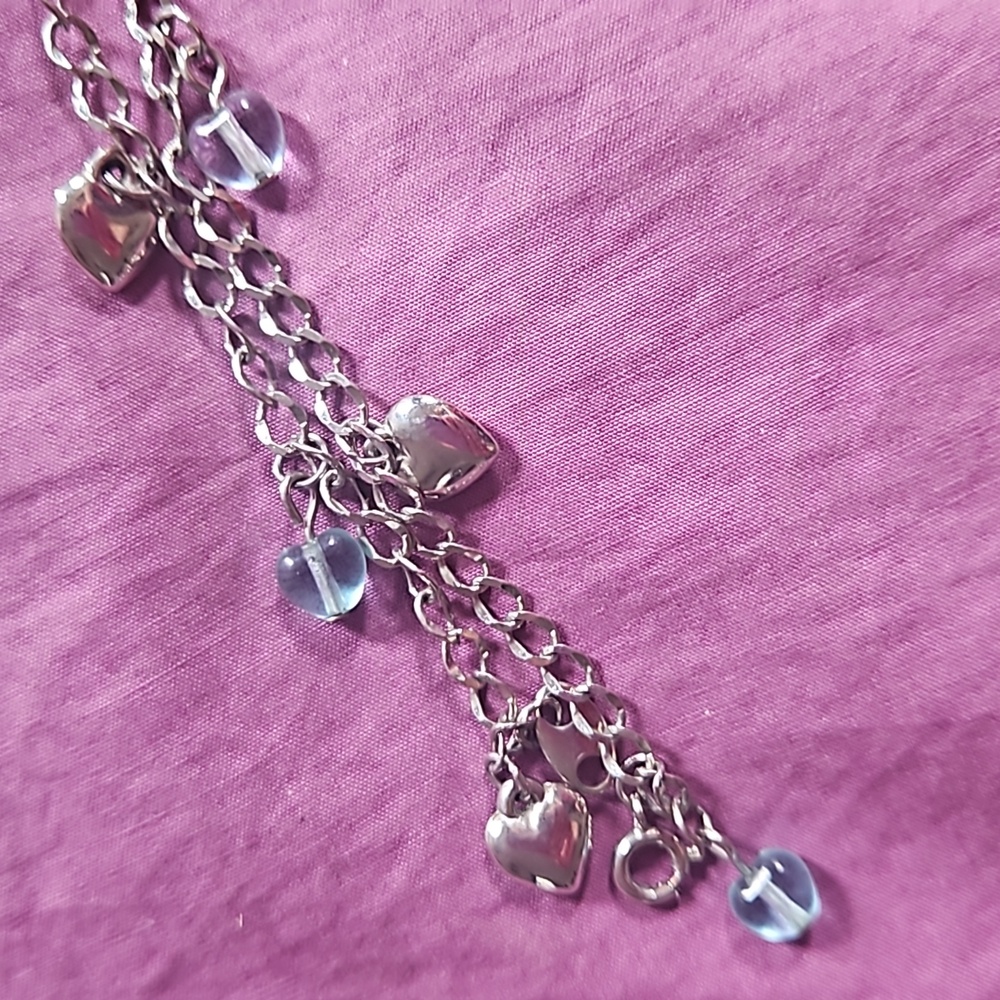 Silver Avon 9" anklet with dangly green, blue, & silver heart shaped beads - Picture 4 of 8
